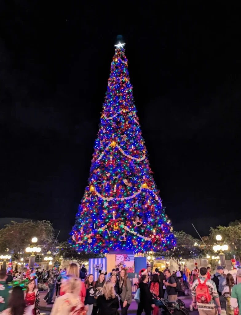 Mickey’s Very Merry Christmas Party 2025: Your Guide to the Merriest Night at Magic Kingdom pxl 20231201 051208812.mp2