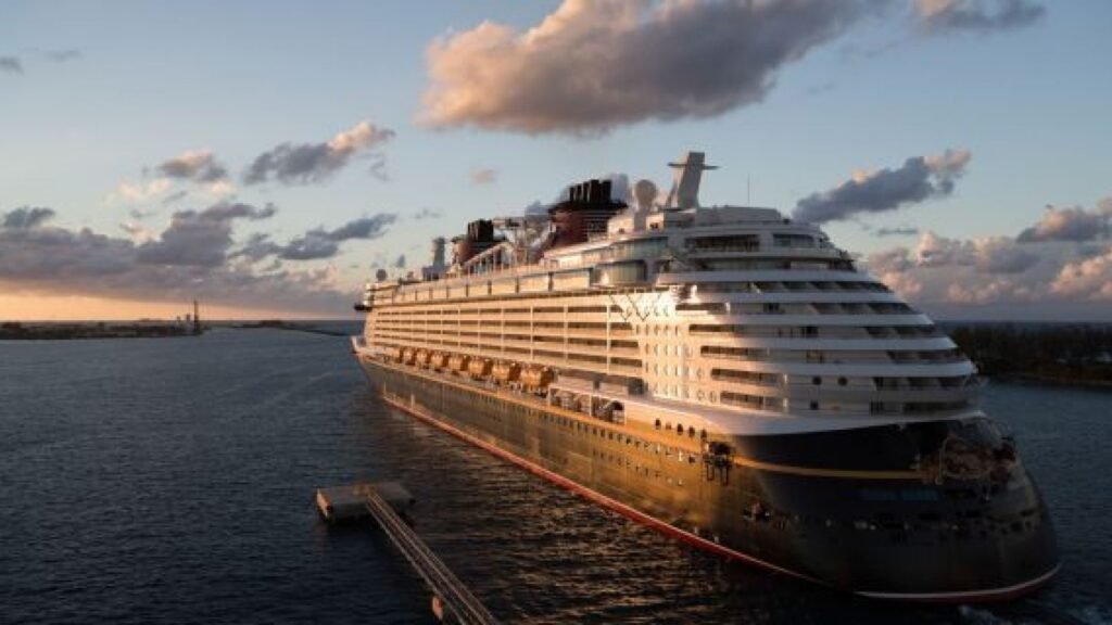 Theme Parks vs Cruises for Multigenerational Trips: What Actually Works 2023 07 11(419)